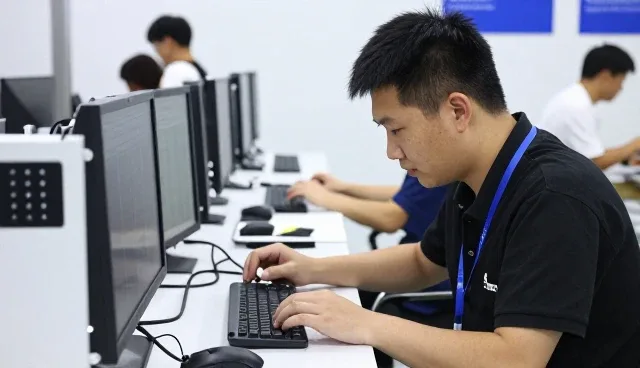 智能厨房管理系统成就未来：选、用、管三步走